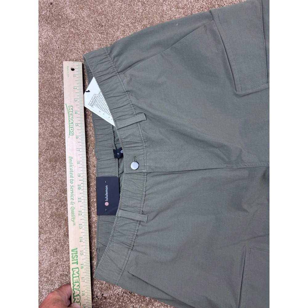 Lululemon VersaTwill Relaxed-Fit Cargo Pant Army Green Mens‎ 38 LM5B13S NEW $148 - Picture 3 of 13